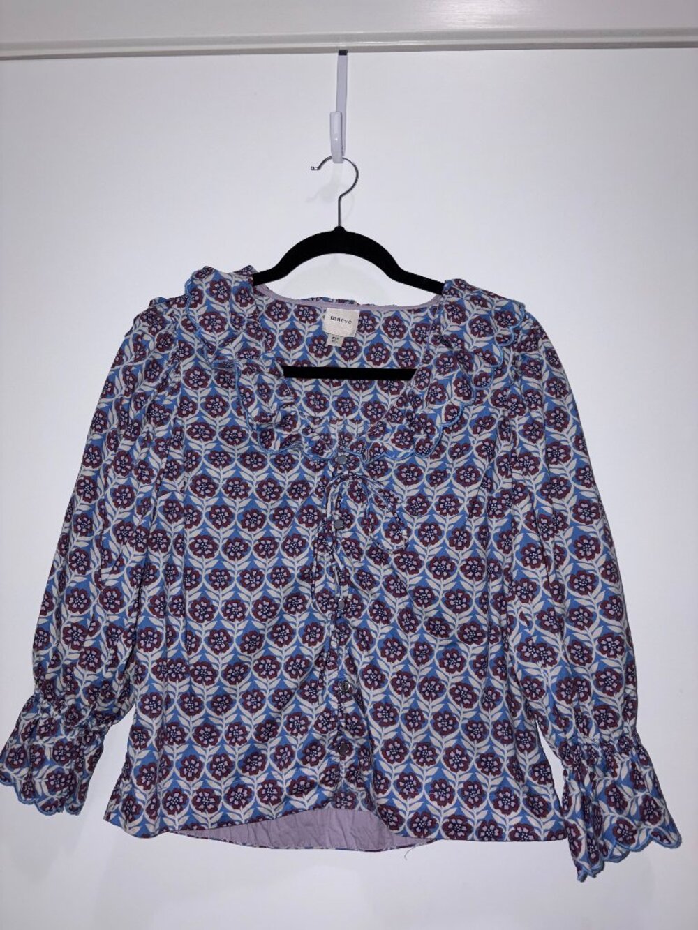 Maeve Scallop V-Neck Blouse
